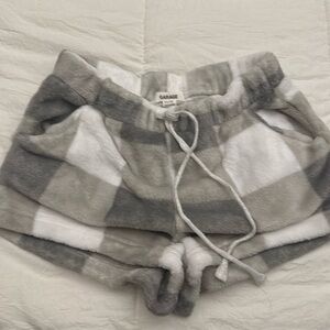Garage gray pattern fuzzy sleep shorts checkered